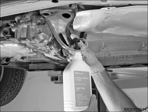 Learn how to change the transfer case fluid and reset xDrive transfer case adaptations.