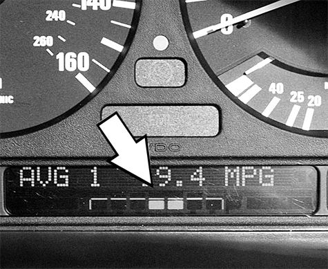 Fig. 1. Service indicator display in instrument panel.
Maintenance Program
page 020-2