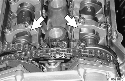 Engine and cylinder head service, including VANOS timing chain setup and adjustment.
Section 117 Camshaft
Timing Chain