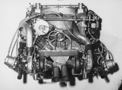 The major change to the engine of the 935/77 was the adoption of twin turbochargers to assist both power and throttle response. Output of this engine was 630 bhp at 8,000 rpm.